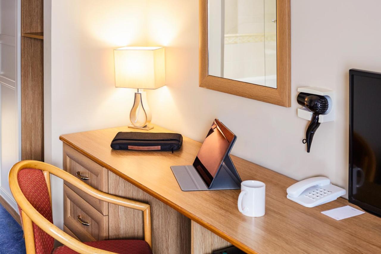 Mercure Newbury West Grange Hotel Thatcham Esterno foto